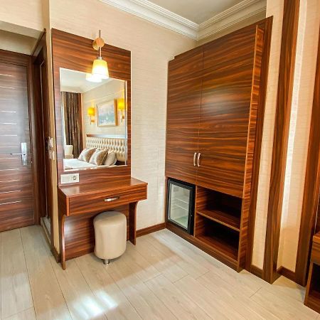 Mekke Hotel อิสตันบูล ภายนอก รูปภาพ